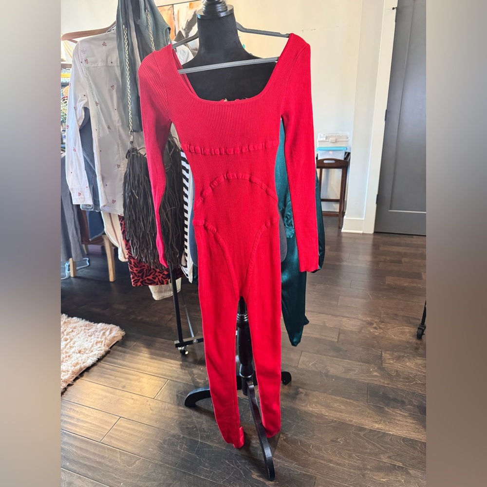 Hera Collection Red Ribbed Knit Jumpsuit - Size Medium